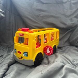 Fisher-Price Smiling Yellow School Bus
